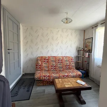 Independant Dans 1 Apartment